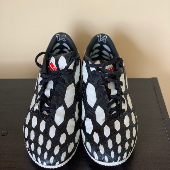 Adidas FIFA WORLD CUP 2014 cleats w/ shin guards - Picture 5 of 6